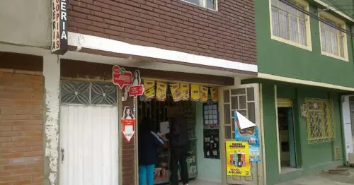 PAPELERIA CARRERA 108 CON 74A